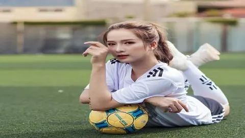 乌克兰总统泽连斯基与英国首相通话，探讨后续合作事宜